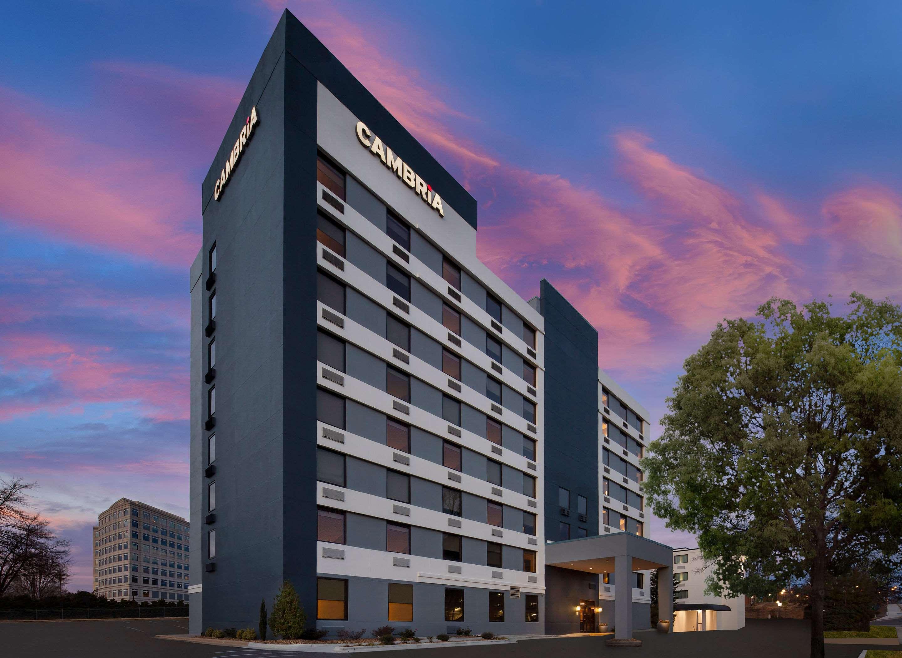 The Lodge At Duke Medical Center Дърам Екстериор снимка