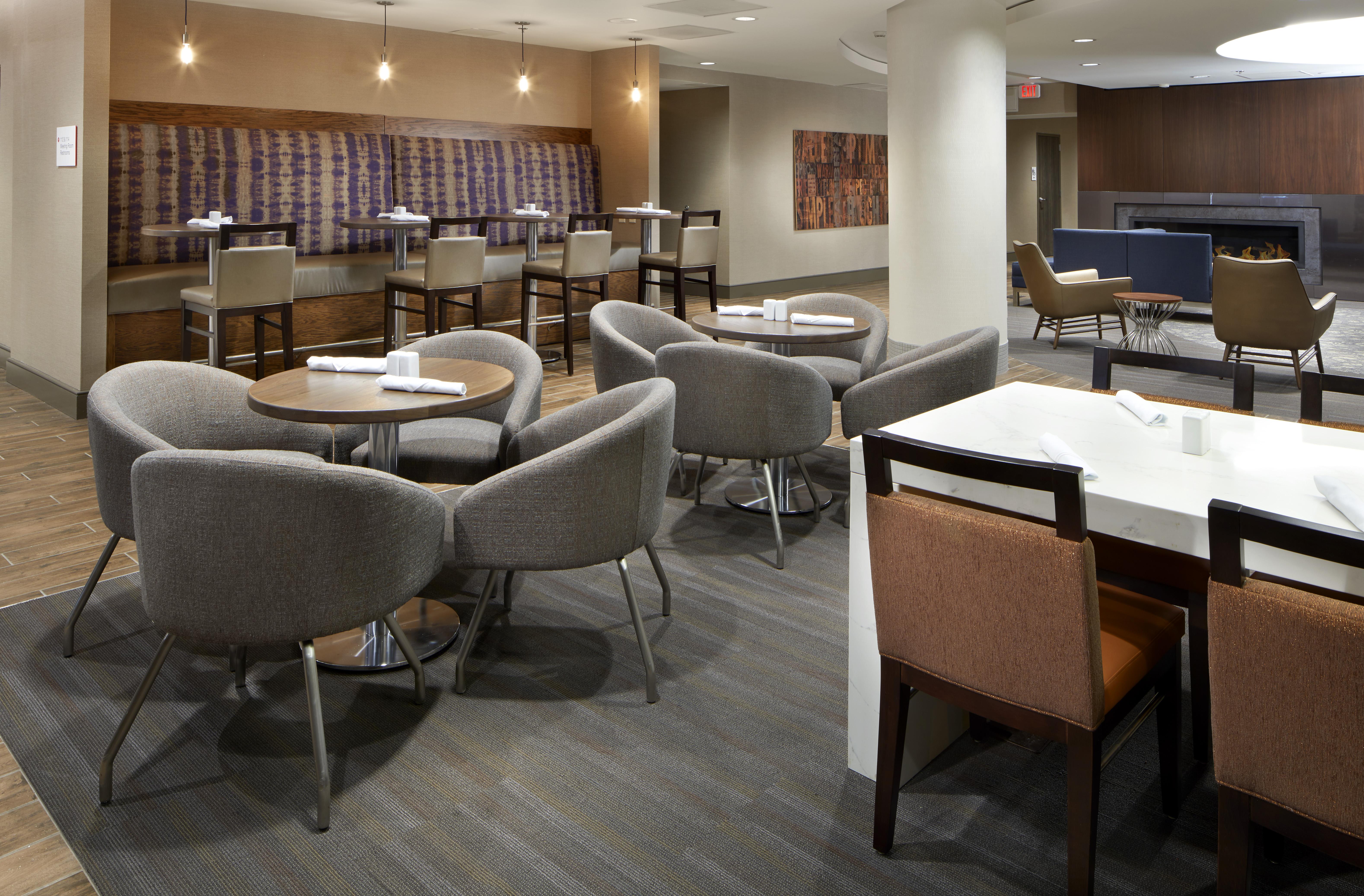 The Lodge At Duke Medical Center Дърам Екстериор снимка